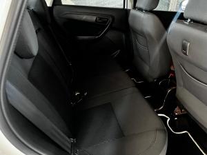 Suzuki Vitara Brezza 1.5 GL - Image 7