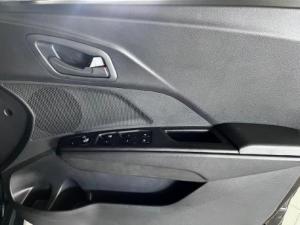 Mahindra XUV 3XO 1.2T MX2 auto - Image 9