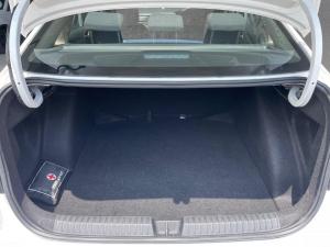 Volkswagen Polo sedan 1.6 auto - Image 8