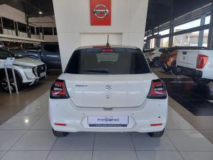 Suzuki Swift 1.2 GLX auto - Image 5