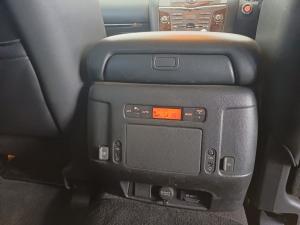 Nissan Patrol 5.6 V8 LE Premium 4WD - Image 23