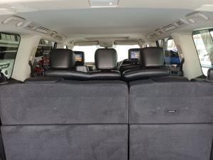 Nissan Patrol 5.6 V8 LE Premium 4WD - Image 28