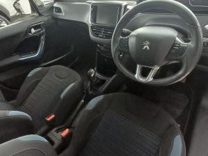 Peugeot 208 5-door 1.6 Allure - Image 10
