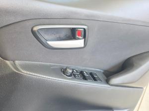 Mazda Mazda2 1.5 Dynamic auto - Image 19