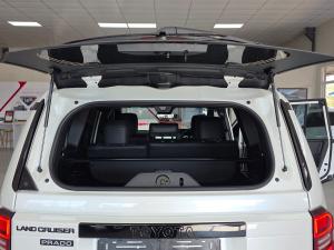 Toyota Land Cruiser Prado 2.8GD VX-R - Image 6