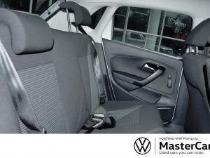 Volkswagen Polo Vivo hatch 1.6 Comfortline auto - Image 9