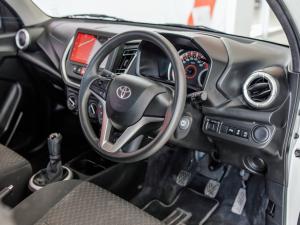 Toyota Vitz 1.0 XR manual - Image 8