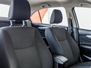 Suzuki Ciaz 1.5 GL manual - Image 10