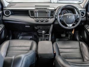 Toyota RAV4 2.0 GX auto - Image 6