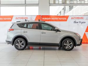 Toyota RAV4 2.0 GX auto - Image 3