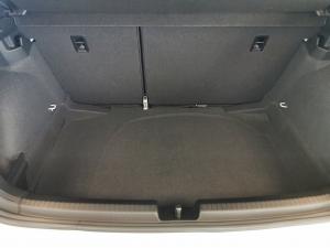 Volkswagen Polo hatch 1.0TSI Life auto - Image 11