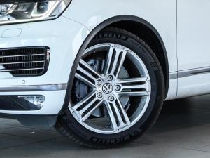 Volkswagen Touareg V8 TDI Executive - Image 2