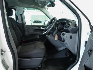 Volkswagen Transporter 2.0BiTDI Kombi SWB Trendline Plus 4Motion - Image 13
