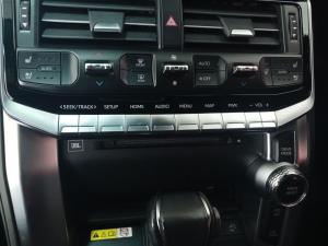 Toyota Land Cruiser 300 3.3D ZX - Image 19