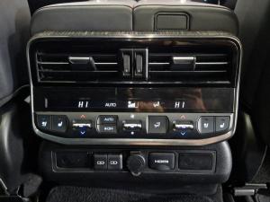 Toyota Land Cruiser 300 3.3D ZX - Image 10