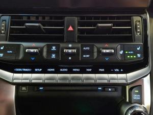 Toyota Land Cruiser 300 3.3D ZX - Image 20