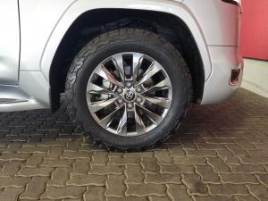 Toyota Land Cruiser 300 3.3D ZX - Image 9