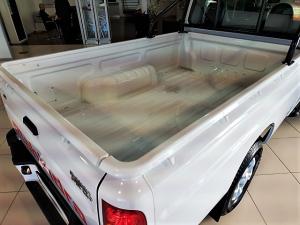 Mahindra Pik Up 2.2CRDe single cab S4 (aircon) - Image 12