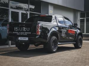 Isuzu D-Max 3.0TD double cab V-Cross 4x4 - Image 10