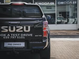 Isuzu D-Max 3.0TD double cab V-Cross 4x4 - Image 12
