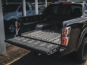 Isuzu D-Max 3.0TD double cab V-Cross 4x4 - Image 20