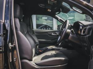 Isuzu D-Max 3.0TD double cab V-Cross 4x4 - Image 22