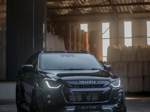 Isuzu D-Max 3.0TD double cab V-Cross 4x4 - Image 4
