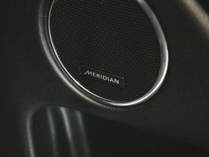 Land Rover Discovery Sport D200 R-Dynamic HSE - Image 11