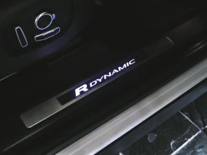 Land Rover Discovery Sport D200 R-Dynamic HSE - Image 21