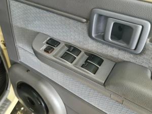 Toyota Land Cruiser 76 4.5D-4D V8 station wagon LX - Image 14
