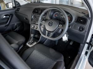 Volkswagen Polo Vivo hatch 1.6 Life - Image 5