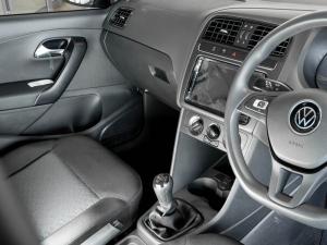 Volkswagen Polo Vivo hatch 1.4 Life - Image 9