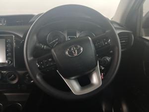 Toyota Hilux 2.4GD-6 double cab 4x4 Raider X auto - Image 8