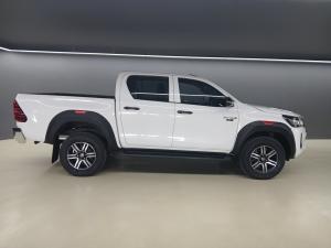 Toyota Hilux 2.4GD-6 double cab 4x4 Raider X auto - Image 3