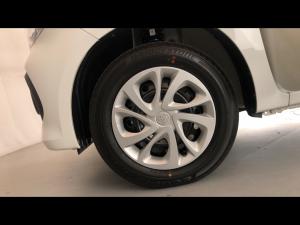 Toyota Vitz 1.0 - Image 18