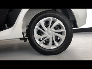 Toyota Vitz 1.0 - Image 19