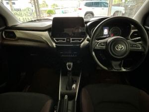 Toyota Starlet Cross 1.5 XR auto - Image 6