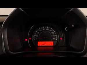 Toyota Vitz 1.0 - Image 9