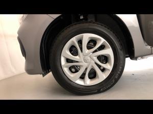 Toyota Vitz 1.0 - Image 18