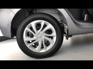 Toyota Vitz 1.0 - Image 20