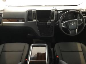 Toyota Quantum 2.8 LWB bus 9-seater VX Premium - Image 6