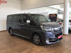 Toyota Quantum 2.8 LWB bus 9-seater VX Premium - Image 1