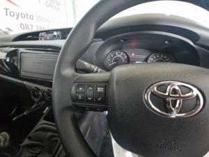 Toyota Hilux 2.4 GD-6 SR 4X4S/C - Image 9