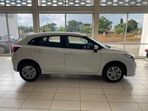 Toyota Starlet 1.5 Xi - Image 3