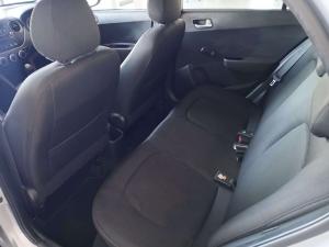 Hyundai Grand i10 1.0 Motion automatic - Image 15