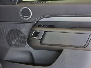 Land Rover Discovery D300 R-Dynamic SE - Image 33