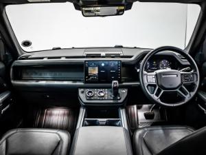 Land Rover Defender 90 D350 X-Dynamic HSE - Image 13