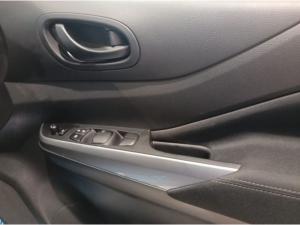 Nissan Navara 2.5DDTi double cab LE 4x4 - Image 14