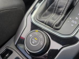 Volkswagen T-Roc 2.0TSI 140kW 4Motion R-Line - Image 16