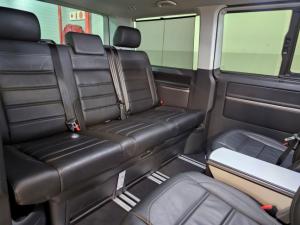 Volkswagen Caravelle 2.0BiTDI Highline 4Motion - Image 11